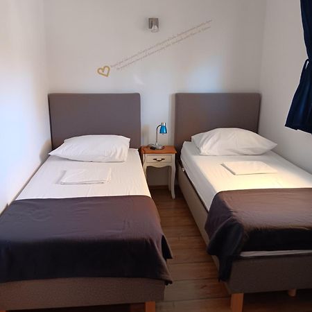 Apartments Emma Biograd Na Moru Exterior photo