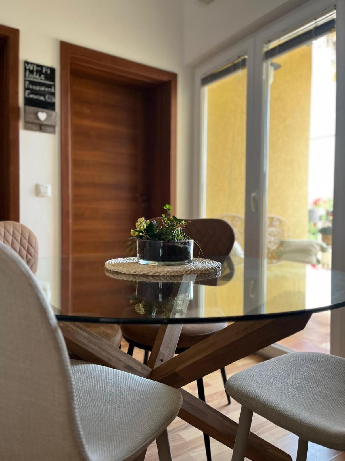 Apartments Emma Biograd Na Moru Exterior photo