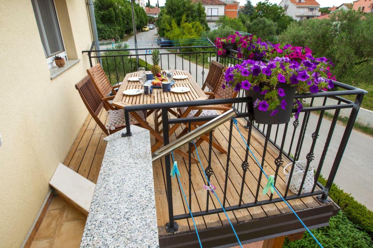 Apartments Emma Biograd Na Moru Exterior photo